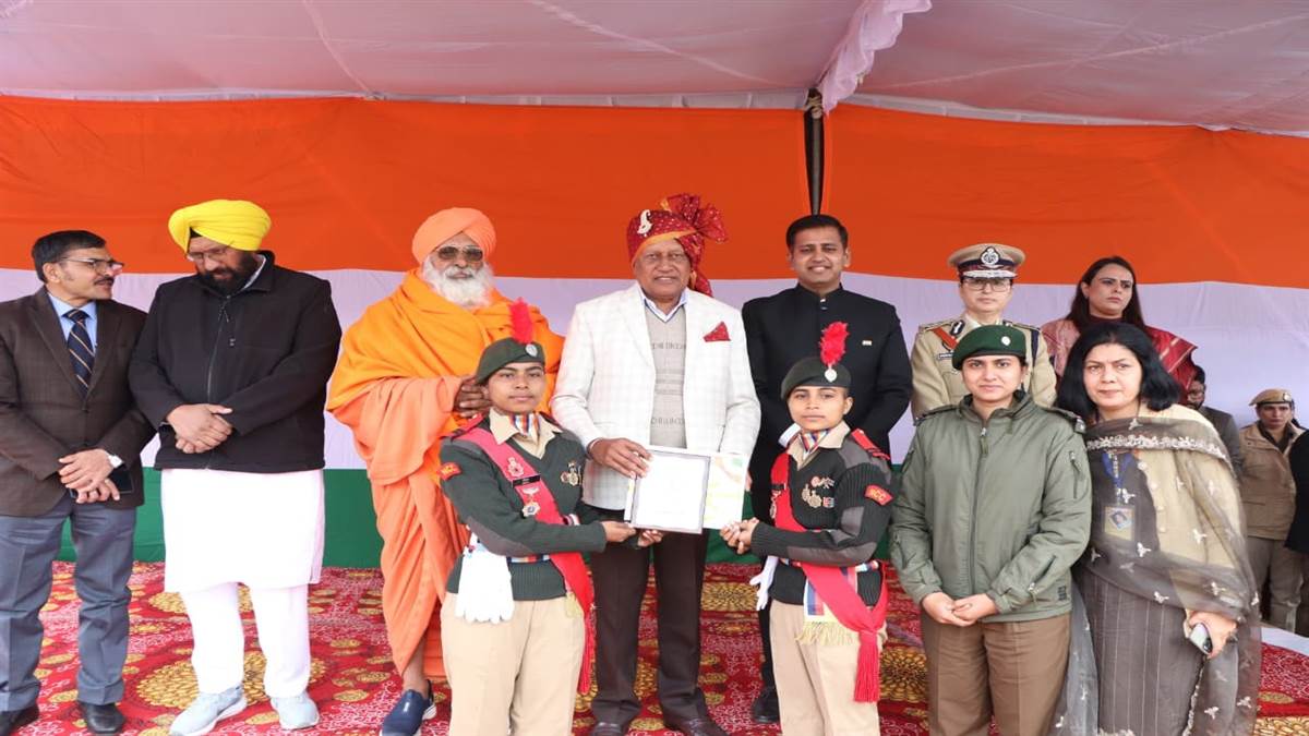 ਕੋਮਲ ਨੇ ਕੀਤਾ ਐੱਸਡੀ ਕਾਲਜ ਦਾ ਨਾਂ ਰੋਸ਼ਨ
