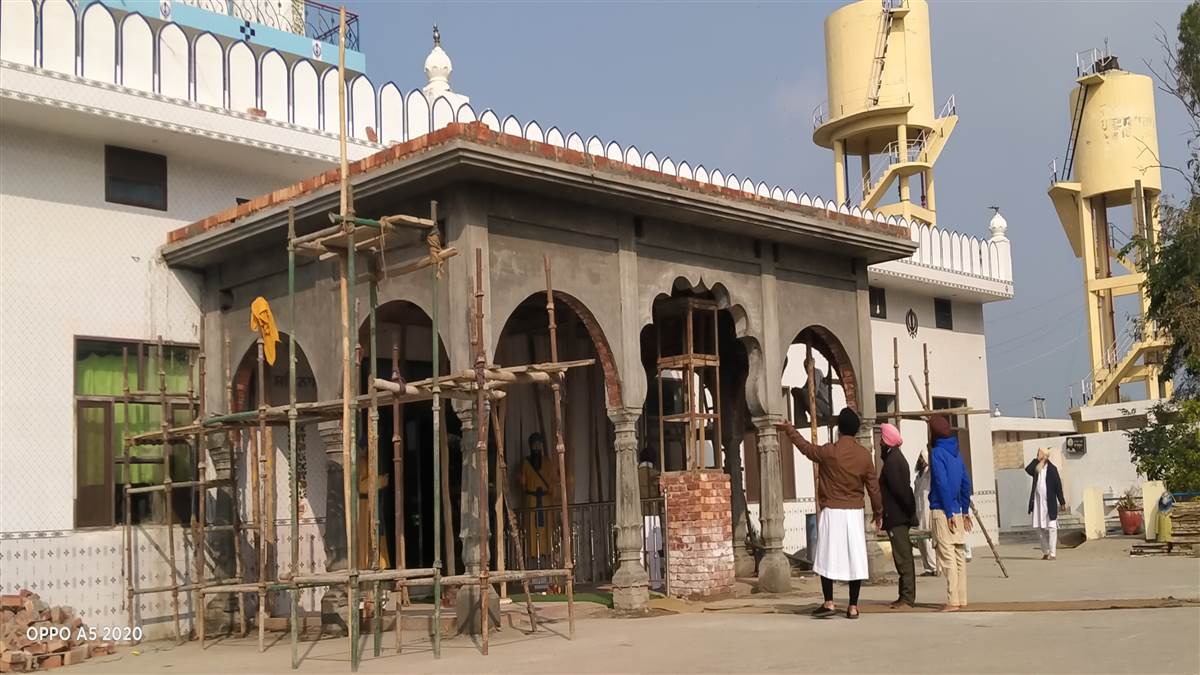 ਸੰਤ ਗੁਰਦੀਪ ਸਿੰਘ ਜੀ ਨੇ ਕਾਰ ਸੇਵਾ ਦਾ ਕੀਤਾ ਨਿਰੀਖਣ