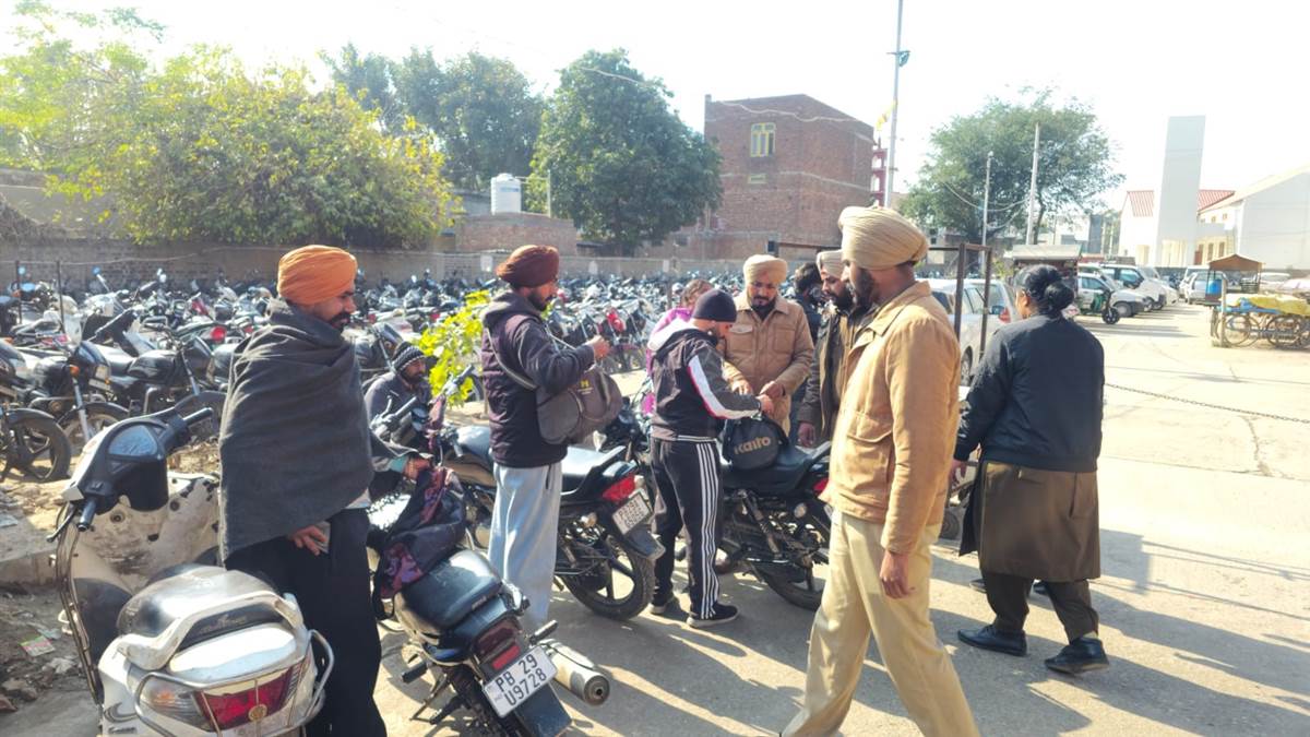 ਅਪਰਾਧਕ ਅਨਸਰਾਂ ਖ਼ਿਲਾਫ਼ ਪੁਲਿਸ ਨੇ ਚਲਾਈ ਤਲਾਸ਼ੀ ਮੁਹਿੰਮ