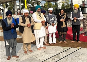 ਮੇਜਰ ਅੰਜੂ ਬਾਲਾ ਸਿੰਘ ਗੁਰੂਘਰ ਹੋਏ ਨਤਮਸਤਕ