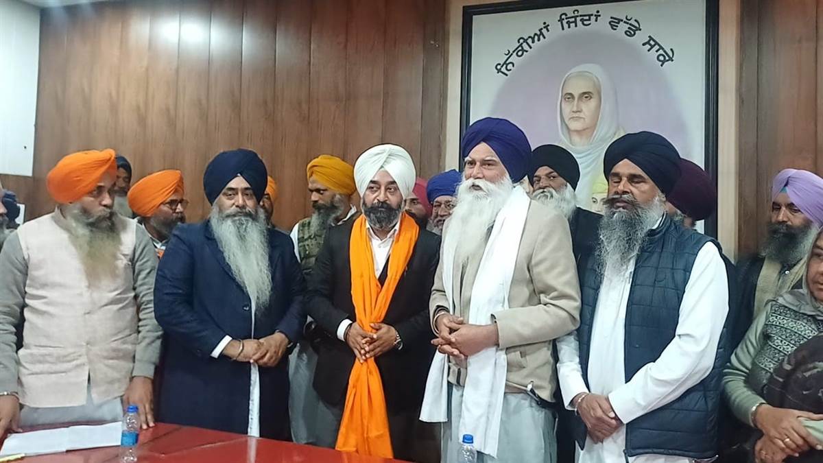 ਵਰਿੰਦਰ ਸਿੰਘ ਢਿੱਲੋ ਸਾਥੀਆਂ ਸਮੇਤ ‘ਵਾਰਿਸ ਪੰਜਾਬ ਦੇ’ ਜਥੇਬੰਦੀ ’ਚ ਸ਼ਾਮਲ