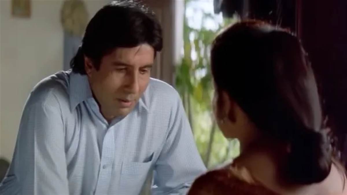 ਇੱਕ ਜਹਾਜ਼ ਹਾਦਸਾ ਅਤੇ ਗਈ ਇਸ ਬਾਲੀਵੁੱਡ ਅਦਾਕਾਰਾ ਦੀ ਜਾਨ, ਅਮਿਤਾਭ ਬੱਚਨ ਨਾਲ ਪਹਿਲੀ ਫ਼ਿਲਮ ਤੋਂ ਬਣੀ ਸੀ ਸੈਂਸੇਸ਼ਨ