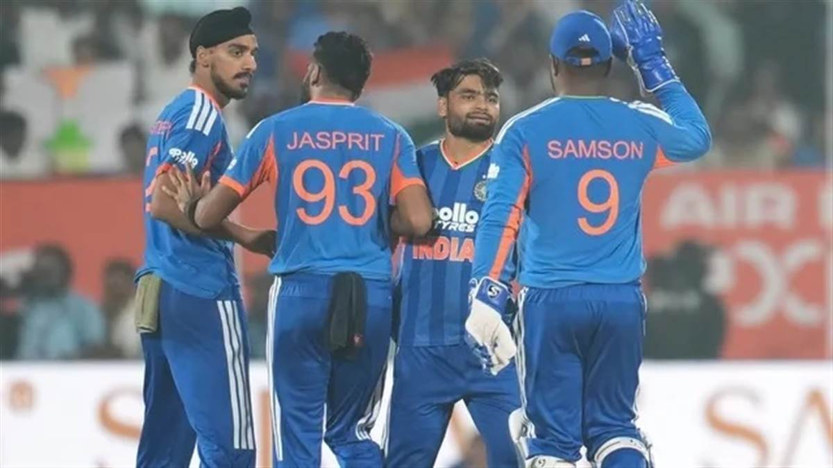 ਕੀ ਇਸ ਤਰ੍ਹਾਂ ਜਿੱਤਾਂਗੇ T20 World Cup? ਦੂਬੇ ਦੇ ‘ਬਵੰਡਰ’ ਅੱਗੇ ਉੱਡੀ ਟੀਮ ਇੰਡੀਆ; ਇਤਿਹਾਸਕ ਹਾਰ ਨੇ ਦੁਨੀਆ ਨੂੰ ਹੈਰਾਨ ਕੀਤਾ