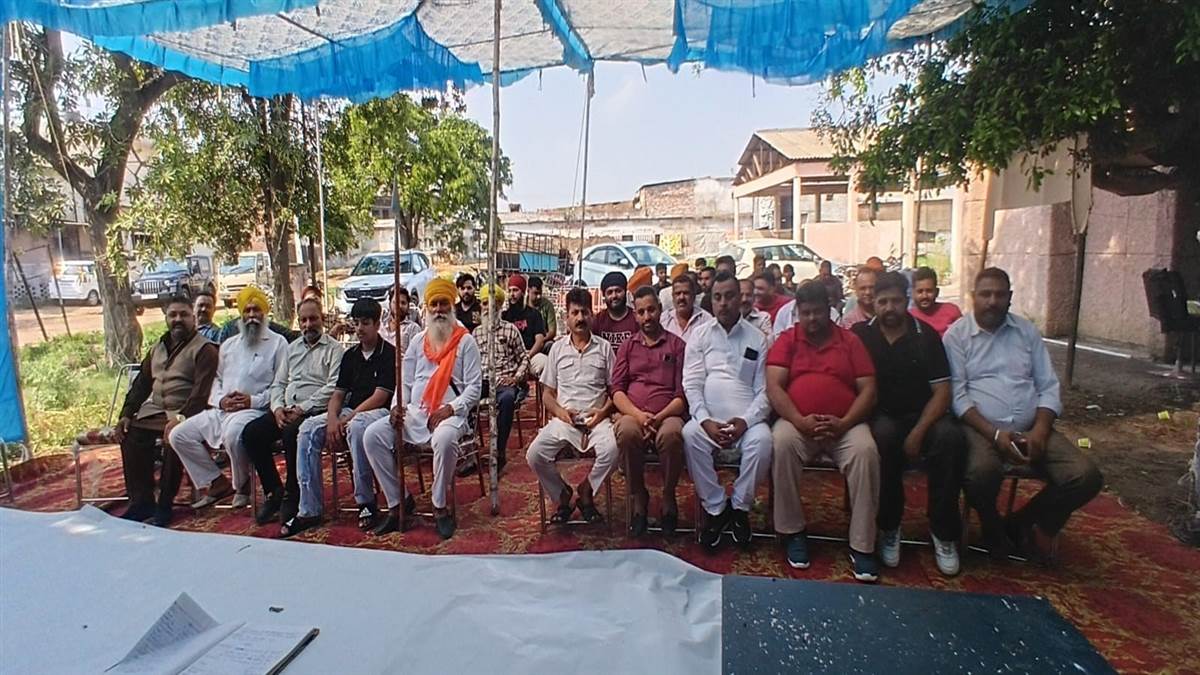 ਡੇਅਰੀ ਵਾਲਿਆਂ ਨੇ 5 ਰੁਪਏ ਪ੍ਰਤੀ ਕਿੱਲੋ ਦੁੱਧ ਦਾ ਰੇਟ ਵਧਾਇਆ