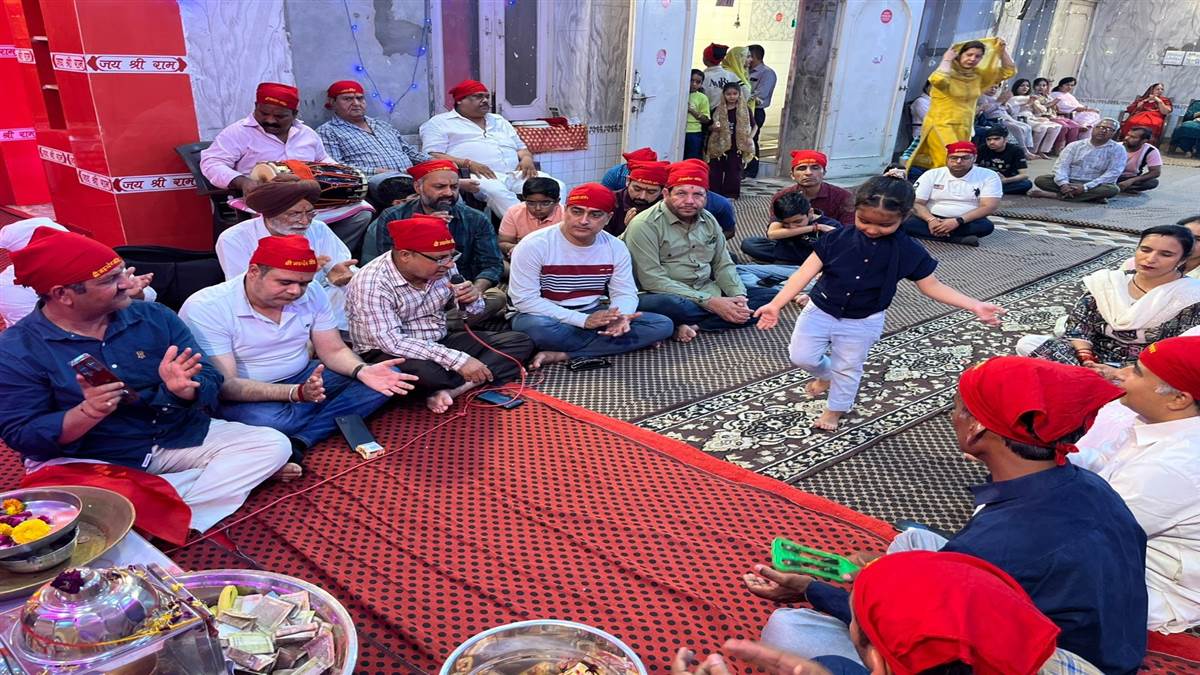 ਵੀਰ ਹਨੂੰਮਾਨਾ, ਅਤੀ ਬਲਵਾਨਾ... ਭਜਨ ਨੇ ਸ਼ਰਧਾਲੂ ਕੀਤੇ ਮੰਤਰ ਮੁਘਧ