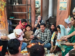 ਨਰਾਤਿਆਂ ਦੇ ਸਮਾਪਨ ਸਬੰਧੀ ਹਵਨ ਯੱਗ ਕਰਵਾਇਆ