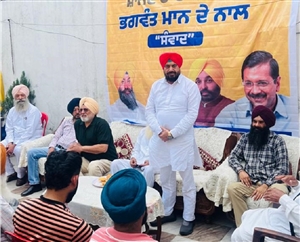 ਸਰਬਜੀਤ ਸਿੰਘ ਲਾਲੀ ਨੇ ਵਾਰਡ ਵਾਸੀਆਂ ਨੂੰ ਦਿੱਤੀ ਸਰਕਾਰ ਦੇ ਚਾਰ ਸਾਲਾਂ ਦੀ ਜਾਣਕਾਰੀ
