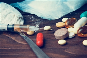 ...ਜਦ ਵਾੜ ਹੀ ਖੇਤ ਨੂੰ ਖਾਣ ਲੱਗੇ, ਪੰਜਾਬ ਦੇ ਮੱਥੇ ਤੋਂ ਨਸ਼ੇ ਦਾ ਧੱਬਾ ਲਾਹੁਣ ਲਈ ਸਾਂਝੇ ਯਤਨਾਂ ਦੀ ਲੋੜ