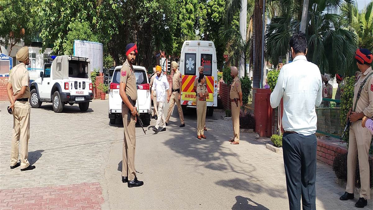 ਨਗਰ ਕੌਂਸਲ ਫ਼ਰੀਦਕੋਟ ਤੋਂ 25 ਵਾਰਡਾਂ ’ਚੋਂ ਕਾਂਗਰਸ 8, ਆਪ 10 ਤੇ ਅਕਾਲੀ ਦਲ ਦੇ 7 ਉਮੀਦਵਾਰ ਜਿੱਤੇ