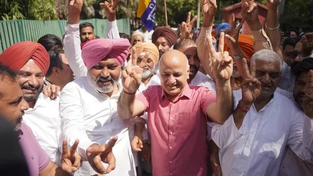 ਪੰਜਾਬ ਨਗਰ ਨਿਗਮ, ਪੰਚਾਇਤ ਤੇ ਕੌਂਸਲ ਚੋਣਾਂ 'ਚ AAP ਦੀ ਬੱਲੇ-ਬੱਲੇ, 886 ਸੀਟਾਂ ‘ਤੇ ਕਬਜ਼ਾ; BJP ਤੋਂ ਅੱਗੇ ਨਿਕਲੀ ਕਾਂਗਰਸ