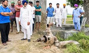 ਫ਼ਿਰੋਜ਼ਪੁਰ ਵਿਖੇ ਇਕੋ ਰਾਤ ਚੋਰਾਂ ਨੇ 50 ਮੋਟਰਾਂ ਕੀਤੀਆਂ ਚੋਰੀ