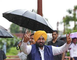 CM Mann ਨੇ ਵਿਰੋਧੀ ਪਾਰਟੀਆਂ ’ਤੇ ਕੀਤੇ ਤਿੱਖੇ ਹਮਲੇ, ਕਿਹਾ- ਭਾਜਪਾ ਸਿਆਸੀ ਲੜਾਈ ਮੇਰੇ ਨਾਲ ਲੜੇ, ਪੰਜਾਬ ਦੇ ਨੌਜਵਾਨਾਂ ਨੂੰ ਬਦਨਾਮ ਕਰਨਾ ਬੰਦ ਕਰੇ