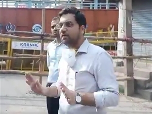 ਕਿਸਾਨਾਂ ’ਤੇ ਬੇਰਹਿਮੀ ਨਾਲ ਲਾਠੀਚਾਰਜ ਕਰਨ ਦਾ ਹੁਕਮ ਦੇਣ ਵਾਲੇ ਐੱਸਡੀਐੱਮ ਨੂੰ ਨੌਕਰੀ ਤੋਂ ਬਰਖ਼ਾਸਤ ਕਰਨ ਮਾਮਲਾ ਭਖਿਆ