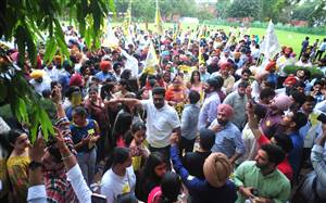 ਪੀਯੂ ਵਿਦਿਆਰਥੀ ਸੰਘ ਚੋਣਾਂ ਲਈ ਪ੍ਰਚਾਰ ਦਾ ਸ਼ੋਰ ਥੰਮਿਆ, ਸੋਮਵਾਰ ਨੂੰ ਹੋਵੇਗੀ ਵੋਟਿੰਗ, ਹੋਸਟਲ 'ਚ ਵਿਦਿਆਰਥੀ ਨੇ ਕੀਤੀ ਖ਼ੁਦਕੁਸ਼ੀ