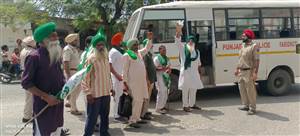 ਕੋ-ਆਪ੍ਰੇਟਿਵ ਬੈਂਕ ਅੱਗੇ ਪੰਜਾਬ ਪੱਧਰੀ ਵਿਸ਼ਾਲ ਧਰਨੇ ਤੋਂ ਪਹਿਲਾਂ ਕਿਸਾਨ ਆਗੂ ਪੁਲਿਸ ਲਾਈਨ ਵਿਖੇ ਕੀਤੇ ਨਜ਼ਰਬੰਦ