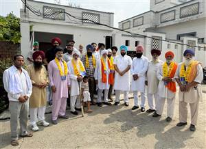 ਪਿੰਡ ਵਡਾਲਾ ਕਸ਼ਮੀਰ ਸਿੰਘ ਦੋਧੀ ਪਰਿਵਾਰ ਸਾਥੀਆਂ ਸਮੇਤ ‘ਆਪ’ ’ਚ ਸ਼ਾਮਲ