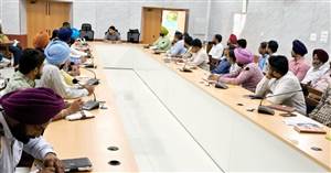 ਪਰਾਲੀ ਸਾੜਨ ਦੀਆਂ ਘਟਨਾਵਾਂ ਨੂੰ ਰੋਕਣ ਲਈ ਫੀਲਡ ਪੱਧਰ ’ਤੇ ਕੀਤੀ ਜਾਵੇ ਵਿਸ਼ੇਸ਼ ਨਿਗਰਾਨੀ : ਏਡੀਸੀ
