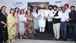 ਮੰਤਰੀ ਸੌਂਦ ਵੱਲੋਂ ਸੀਆਈਸੀਯੂ ’ਚ ਡਾ. ਥਿੰਦ ਦੀ ਪੁਸਤਕ ‘ਬਿਫੋਰ ਦਿ ਟੂਥਏਕ’ ਲੋਕ ਅਰਪਣ