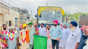 ਸੰਗਤਾਂ ਨੇ ਧਾਰਮਿਕ ਸਥਾਨਾਂ ਦੇ ਕੀਤੇ ਦਰਸ਼ਨ ਦੀਦਾਰੇ