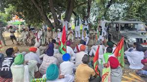 ਚੁੱਪਕੀ ਦੀ ਸੜਕ ਨਾ ਬਣਨ ’ਤੇ ਕਕਰਾਲਾ ਅੱਡਾ ਜਾਮ
