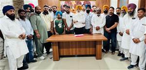 ਪੱਟੀ ’ਚ ਫਿਰੌਤੀਆਂ, ਲੁੱਟਾਂ-ਖੋਹਾਂ ਤੇ ਚੋਰੀਆਂ ਖ਼ਿਲਾਫ਼ ਕਾਂਗਰਸ ਨੇ ਖੋਲ੍ਹਿਆ ਮੋਰਚਾ