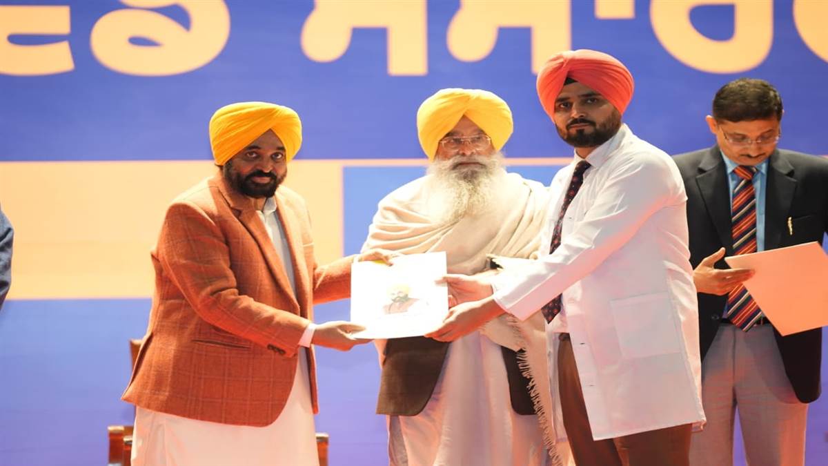 ‘ਮਿਸ਼ਨ ਰੁਜ਼ਗਾਰ’ ਤਹਿਤ ਨੌਜਵਾਨਾਂ ਨੂੰ 63,943 ਸਰਕਾਰੀ ਨੌਕਰੀਆਂ ਦਿੱਤੀਆਂ : ਸੀਐੱਮ