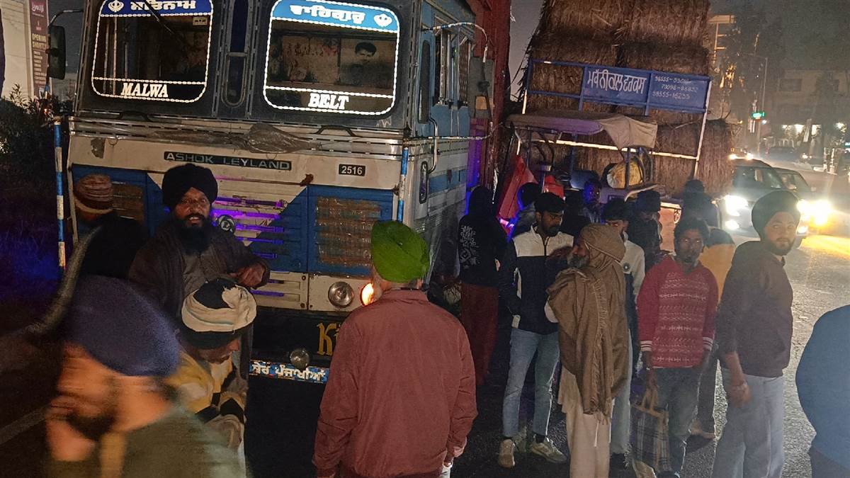 ਨੈਸ਼ਨਲ ਹਾਈਵੇ ’ਤੇ ਟਰਾਲੇ-ਟਰੈਕਟਰ ਦੀ ਭਿਆਨਕ ਟੱਕਰ