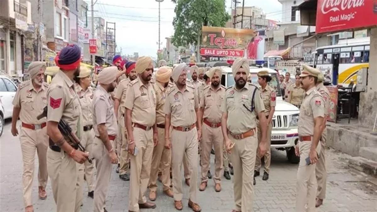 ਜਲੰਧਰ ’ਚ ਗਣਤੰਤਰ ਦਿਵਸ 'ਤੇ ਨੌਜਵਾਨ ਨੂੰ ਧਮਕਾ ਕੇ ਖੋਹੀ ਸੀ ਸਕੂਟੀ, ਹੁਣ ਪੁਲਿਸ ਨੇ ਤਿੰਨੋਂ ਮੁਲਜ਼ਮਾਂ ਨੂੰ ਦਬੋਚਿਆ