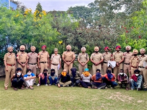 ਚੋਰੀ ਤੇ ਸਨੈਚਿੰਗ ਕਰਨ ਵਾਲੇ ਗਿਰੋਹ ਦੇ 13 ਮੈਂਬਰ ਕਾਬੂ