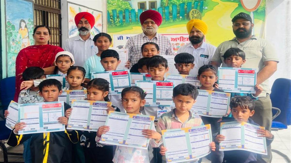 ਦੰਦੂਪੁਰ ਸਕੂਲ ’ਚ ਗ੍ਰੇਜੂਏਸ਼ਨ ਸੈਰੇਮਨੀ ਕਰਵਾਈ