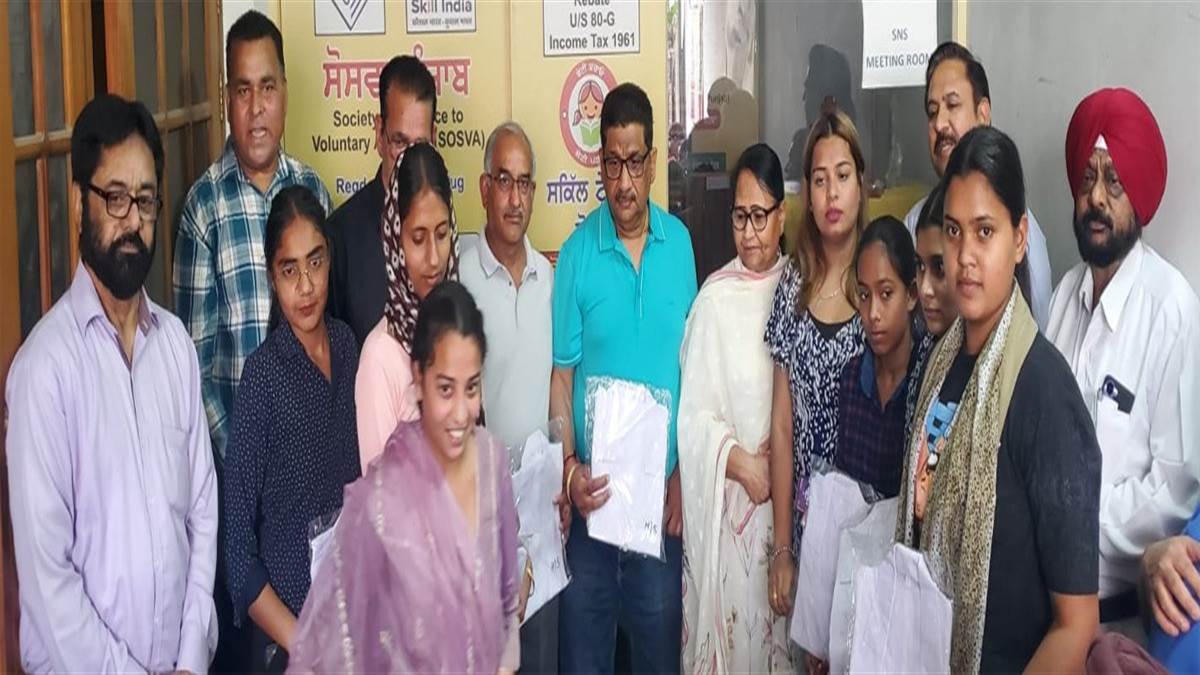 ਸਰਬ ਨੌਜਵਾਨ ਸਭਾ ਨੇ ਮਨਾਇਆ ਚੇਅਰਮੈਨ ਮੱਲ੍ਹਣ ਦਾ ਜਨਮ ਦਿਨ