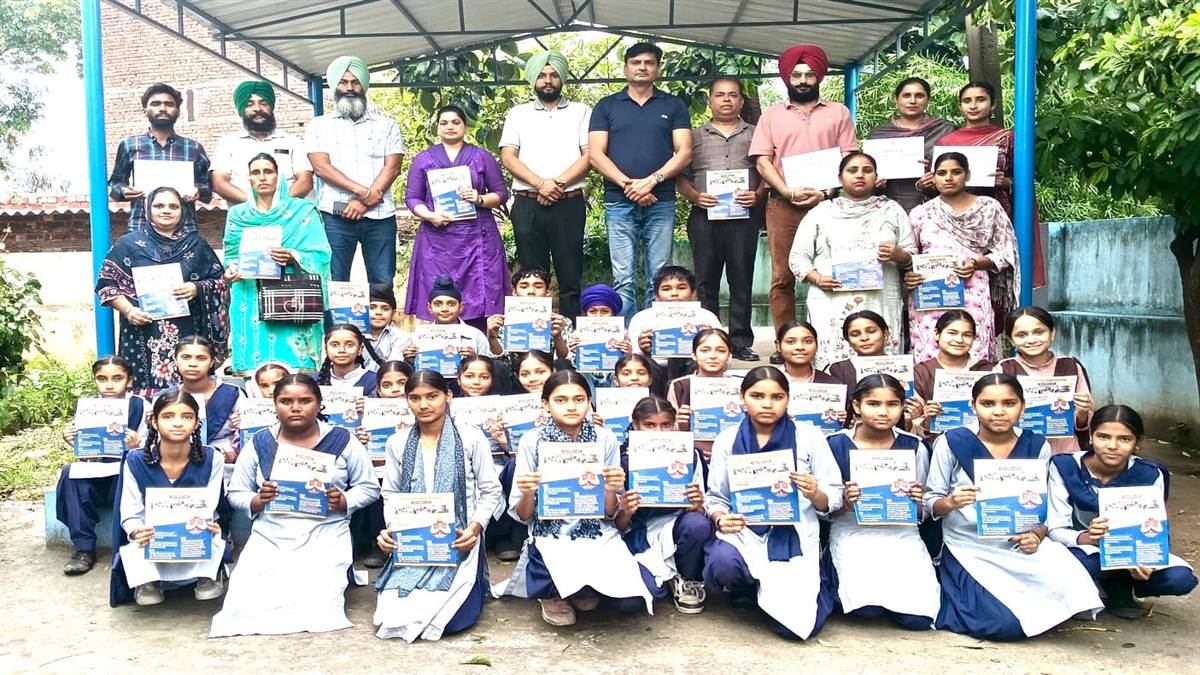 ਜ਼ਿਲ੍ਹਾ ਗਾਈਡੈਂਸ ਕੌਂਸਲਰ ਵੱਲੋਂ ਵੱਖ-ਵੱਖ ਸਕੂਲਾਂ ’ਚ ਪੇਰੈਂਟਸ-ਟੀਚਰ ਮੀਟਿੰਗਾਂ ਦਾ ਜਾਇਜ਼ਾ