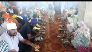 ਸੁਰਸਿੰਘ ਵਿਖੇ ਧਾਰਮਿਕ ਸਮਾਗਮ ਕਰਵਾਇਆ