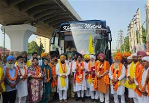 318ਵੇਂ ਅਲੌਕਿਕ ਮਿਲਾਪ ਦਿਹਾੜੇ 'ਤੇ ਸਦਭਾਵਨਾ ਯਾਤਰਾ ਸ਼੍ਰੀ ਹਜੂਰ ਸਾਹਿਬ ਲਈ ਰਵਾਨਾ