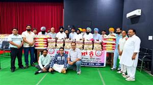 ਮੁੰਡੇ ਅਹਿਮਦਗੜ੍ਹ ਦੇ ਵੈਲਫੇਅਰ ਕਲੱਬ ਵੱਲੋਂ ਕਰਵਾਇਆ ਰਾਸ਼ਨ ਵੰਡ ਸਮਾਗਮ
