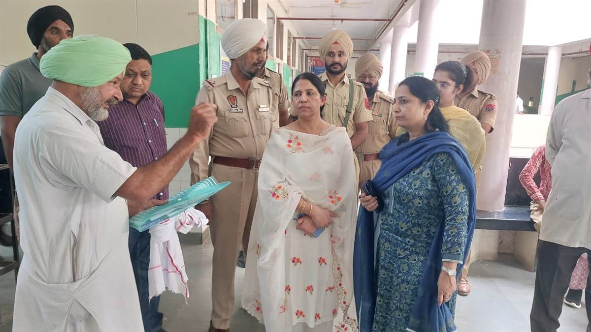 ਡੀਸੀ ਮਾਨਸਾ ਵੱਲੋਂ ਸਿਵਲ ਹਸਪਤਾਲ ਦਾ ਅਚਨਚੇਤ ਦੌਰਾ