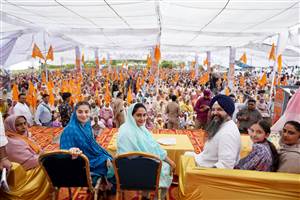 ਹਰਸਿਮਰਤ ਕੌਰ ਬਾਦਲ ਨੇ ਮੁੱਖ ਮੰਤਰੀ ਨੂੰ ਘੇਰਿਆ