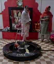 ਇਲਾਕੇ ’ਚ ਲਗਾਤਾਰ ਹੋ ਰਹੀਆਂ ਚੋਰੀਆਂ ਕਾਰਨ ਖ਼ੌਫ਼ ਦਾ ਮਾਹੌਲ, ਪੁਲਿਸ ਦੀ ਕਾਰਗੁਜ਼ਾਰੀ ’ਤੇ ਉੱਠੇ ਸਵਾਲ