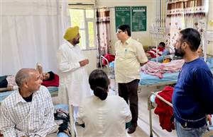 ਰੰਧਾਵਾ ਨੇ 24 ਘੰਟੇ ਚੱਲ ਰਹੀ ਸੀਐੱਚਸੀ ਲਾਲੜੂ ਦਾ ਲਿਆ ਜਾਇਜ਼ਾ