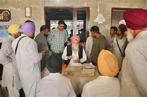 ਸਪੀਕਰ ਸੰਧਵਾਂ ਨੇ ਲੋਕਾਂ ਦੀਆਂ ਸਮੱਸਿਆਵਾਂ ਸੁਣੀਆਂ