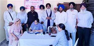 ਅਲੀਪੁਰ ਵਿਖੇ ਅੱਖਾਂ ਦਾ ਮੁਫ਼ਤ ਮੈਡੀਕਲ ਕੈਂਪ ਲਾਇਆ