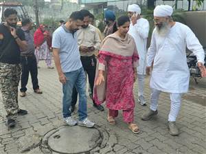 ਸ਼ੇਰਪੁਰ ਚੌਕ ’ਚ ਮੇਅਰ ਇੰਦਰਜੀਤ ਕੌਰ ਨੇ ਵਿੱਢੀ ਸਫ਼ਾਈ ਮੁਹਿੰਮ
