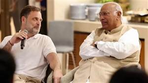 2027 ਦੀਆਂ ਵਿਧਾਨ ਸਭਾ ਚੋਣਾਂ ਨੂੰ ਲੈ ਕੇ ਕਾਂਗਰਸ ਸਰਗਰਮ, ਮੱਲਿਕਾਰਜੁਨ ਖੜਗੇ ਨੇ ਕੱਲ੍ਹ ਦਿੱਲੀ ’ਚ ਸੱਦੀ ਪੰਜਾਬ ਦੇ ਸੰਸਦ ਮੈਂਬਰਾਂ ਦੀ ਮੀਟਿੰਗ