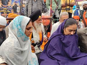 ਮ੍ਰਿਤਕ ਦਲਜੀਤ ਸਿੰਘ ਦੇ ਪਰਿਵਾਰ ਦੀ ਚਿਤਾਵਨੀ, ਬਿਨਾਂ ਸਹਿਮਤੀ ਤੋਂ ਸਸਕਾਰ ਕੀਤਾ ਤਾਂ ਹਾਈਕੋਰਟ ਦਾ ਦਰਵਾਜ਼ਾ ਖੜਕਾਵਾਂਗੇ