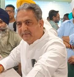 ਵਿਜੈ ਇੰਦਰ ਸਿੰਗਲਾ ਦਾ ਵੱਡਾ ਬਿਆਨ: ਕਾਂਗਰਸ ਬਣਾਏਗੀ ਪੂਰਨ ਬਹੁਮਤ ਨਾਲ ਸਰਕਾਰ, 'ਆਪ' 10 ਸੀਟਾਂ ਤੱਕ ਸਿਮਟੇਗੀ; ਦਿੱਲੀ ਰੈਲੀ ’ਚ ਸ਼ਾਮਲ ਨਹੀਂ ਹੋਵੇਗੀ ਕਾਂਗਰਸ