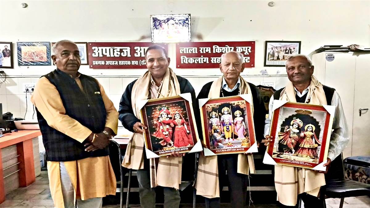 ਟੋਰਾਂਟੋ ਦੇ ਕਾਰੋਬਾਰੀ ਮੰਤਰੀ ਨੇ ਅਪਾਹਜ ਆਸ਼ਰਮ ਦਾ ਕੀਤਾ ਦੌਰਾ