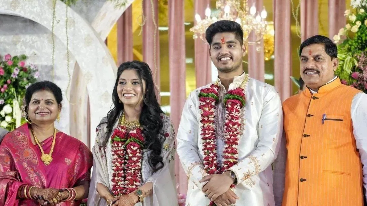 ਉਜੈਨ 'ਚ ਸਮੂਹਿਕ ਵਿਆਹ 'ਚ ਹੋਵੇਗਾ CM ਮੋਹਨ ਯਾਦਵ ਦੇ ਬੇਟੇ ਦਾ ਵਿਆਹ, 22 ਜੋੜੇ ਇੱਕੋ ਸਮੇਂ ਲੈਣਗੇ ਫੇਰੇ