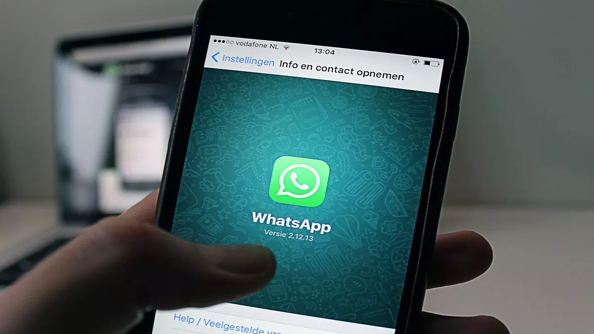 You use WhatsApp for chatting follow these methods for safe messaging