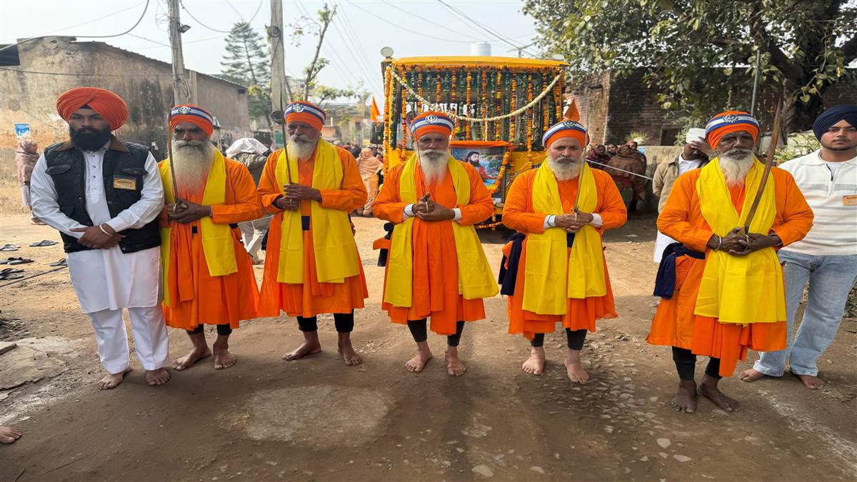 ਸ੍ਰੀ ਗੁਰੂ ਰਵਿਦਾਸ ਜੀ ਦੇ ਪ੍ਰਕਾਸ਼ ਪੁਰਬ ਨੂੰ ਸਮਰਪਿਤ ਵਿਸ਼ਾਲ ਨਗਰ ਕੀਰਤਨ ਸਜਾਇਆ