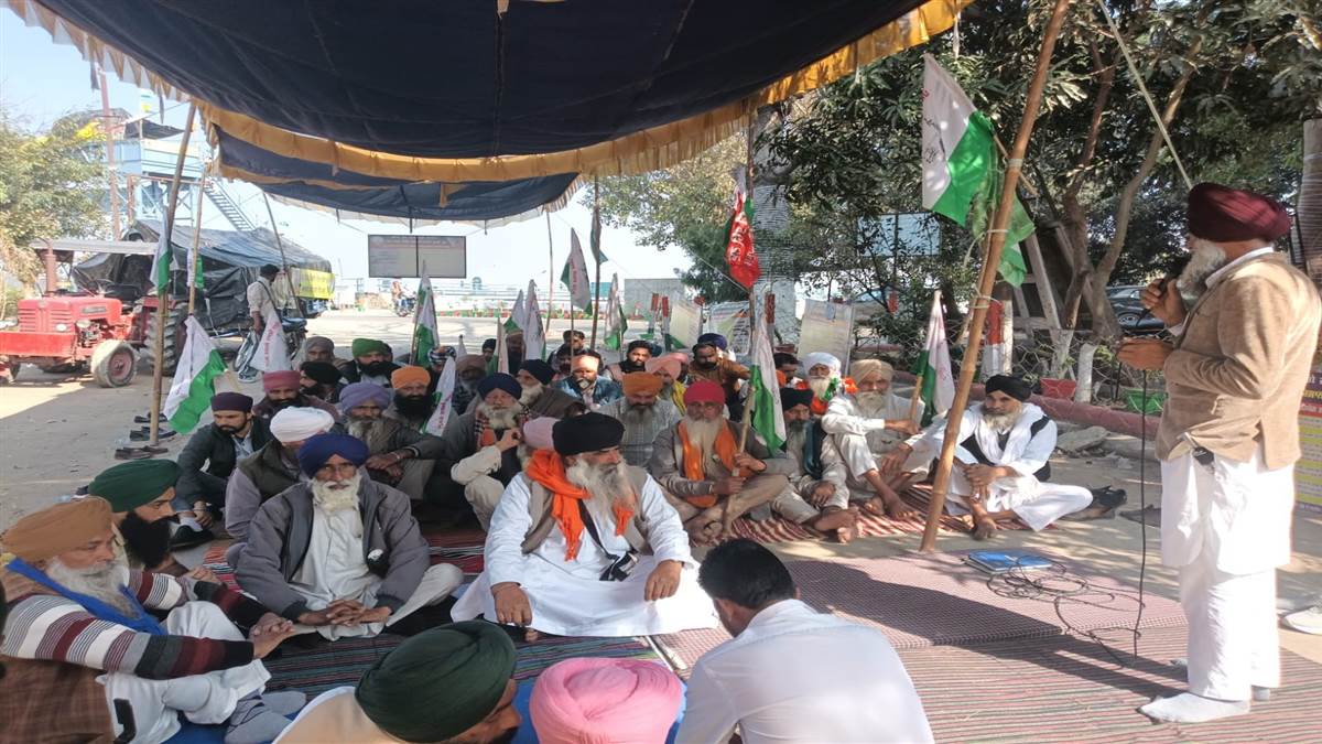 ਚੀਫ਼ ਸੈਕਟਰੀ ਦੇ ਭਰੋਸੇ ਤੋਂ ਬਾਅਦ ਹਰੀਕੇ ਹੈਡਵਰਕਸ ’ਤੇ ਹੜ੍ਹ ਪੀੜਤ ਕਿਸਾਨਾਂ ਦਾ ਮੋਰਚਾ ਸਮਾਪਤ